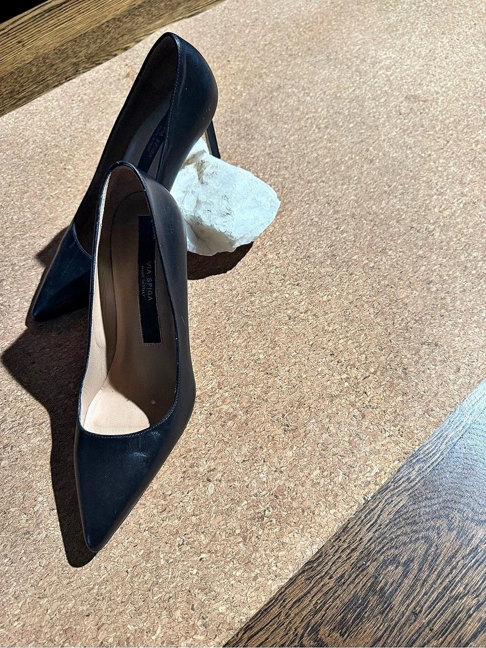 VIA SPIGA Pointed Toe Pumps in Black US 8